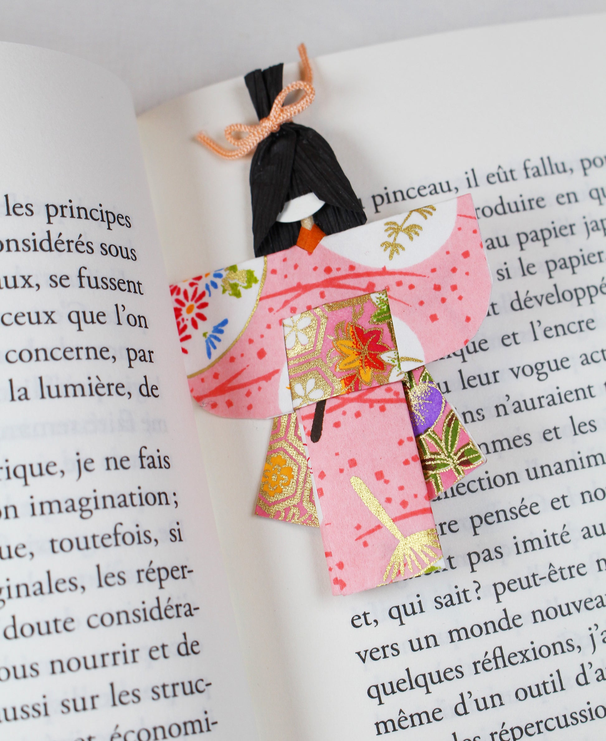 Marque page poupée origami
